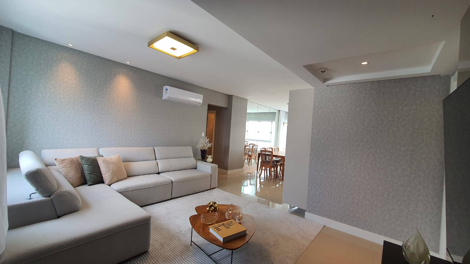 #371 - Apartamento para Venda em Balneário Camboriú - SC