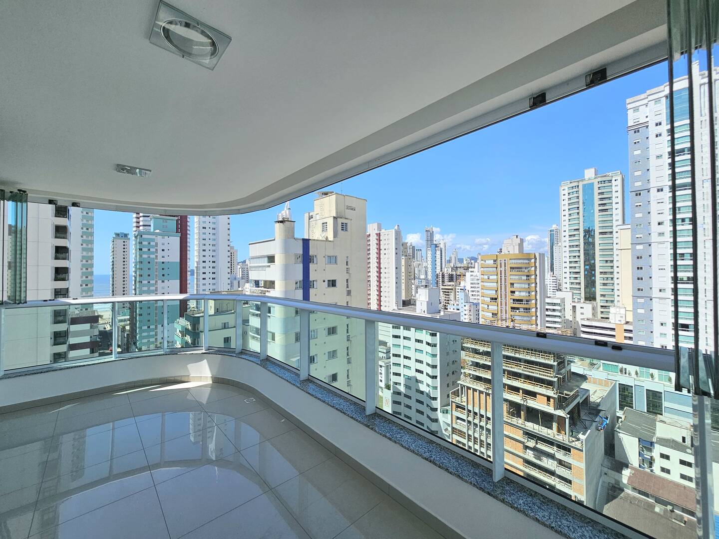 #388 - Apartamento para Venda em Balneário Camboriú - SC