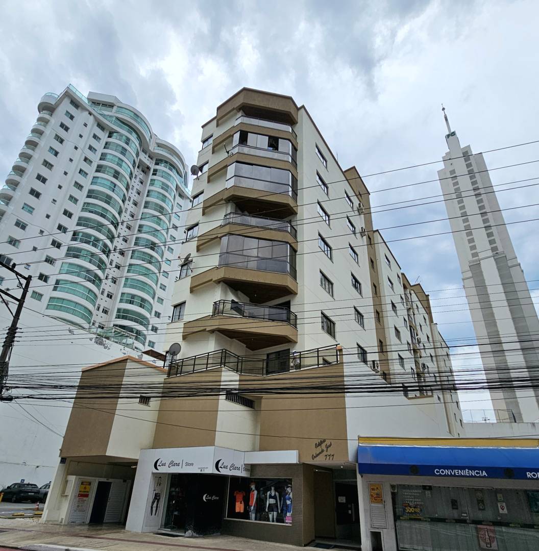 #413 - Apartamento para Venda em Balneário Camboriú - SC