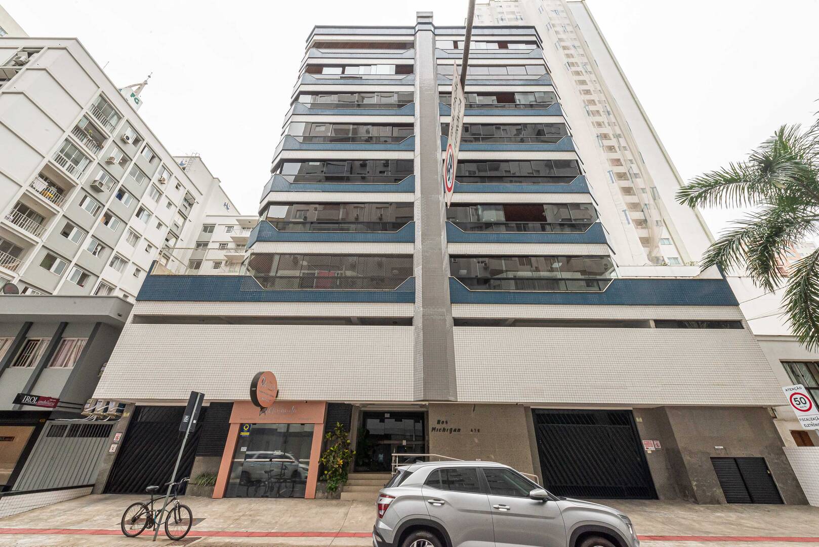 #425 - Apartamento para Venda em Balneário Camboriú - SC
